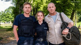Image for Das Erfolgsduo bekommt Verstärkung – jetzt löst ein Trio auf Öd neue Fälle | Studio Hamburg